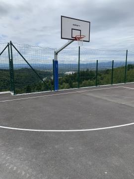 UREDITEV ŠPORTNIH POVRŠIN, CESTE IN VODOHRANA V NASELJU ORLE 10